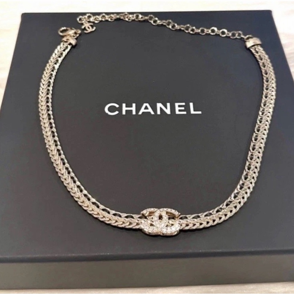 NEW Chanel Gold Necklace